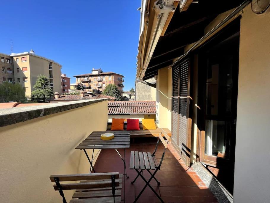 Grande Appartamento In Area Storica Di Bergamo Exterior foto